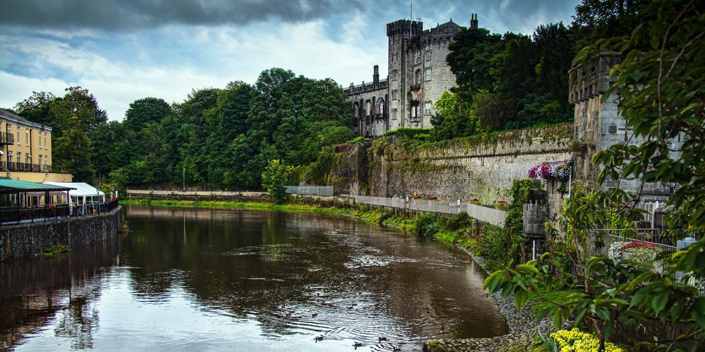Kilkenny Inn ภายนอก รูปภาพ